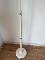 Ikea landelijke houten staande Lamp met bruine kap, Huis en Inrichting, Lampen | Vloerlampen, Ophalen, Zo goed als nieuw, Stof