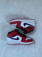 Jordan 1 Mid Chicago 38,5, Ophalen of Verzenden, Zo goed als nieuw