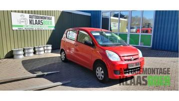 Portier 4Deurs rechts-voor van een Daihatsu Cuore beschikbaar voor biedingen