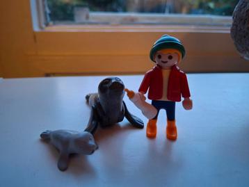 Playmobil jongen met zeehonden beschikbaar voor biedingen