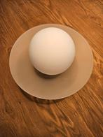 Vintage plafondlamp rond met wit bakeliet, Huis en Inrichting, Lampen | Plafondlampen, Ophalen of Verzenden, Gebruikt, Glas, Vintage