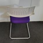 Vitra Visavis Slede Vergaderstoel Wit Paars Geborsteld Alumi, Huis en Inrichting, Stoelen, Kunststof, Gebruikt, Overige kleuren