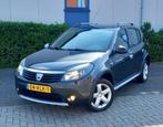 DACIA Sandero 1.6 85pk Stepway Airco Trekhaak, Voorwielaandrijving, Stof, Zwart, 4 cilinders