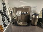 Nespresso Vertuo koffiemachine met melkopschuimer, Witgoed en Apparatuur, Koffiezetapparaten, Koffiepads en cups, Espresso apparaat