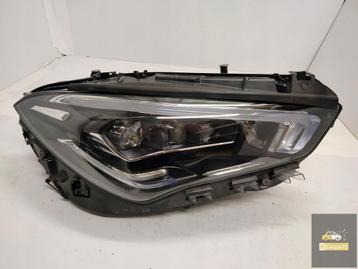 Mercedes CLA W118 groot licht rechts beschikbaar voor biedingen