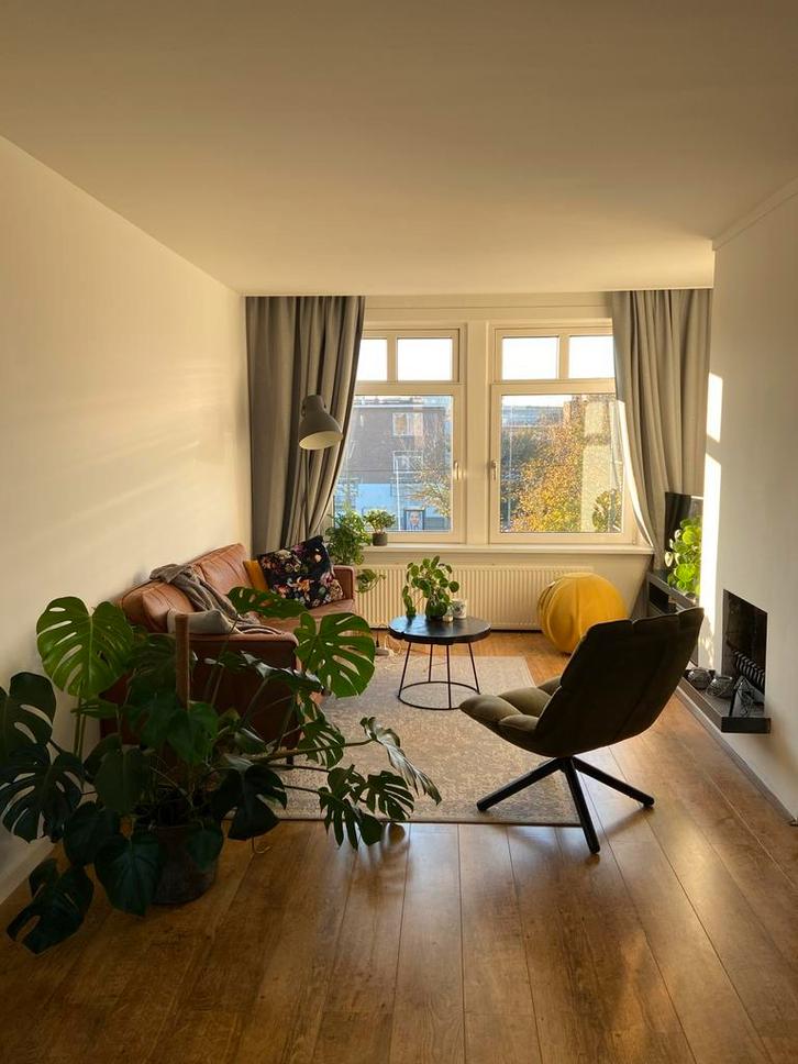 Bruine bank eco leer 2,5 zits, Huis en Inrichting, Banken | Bankstellen, Zo goed als nieuw, Rechte bank, Overige maten, 150 tot 200 cm