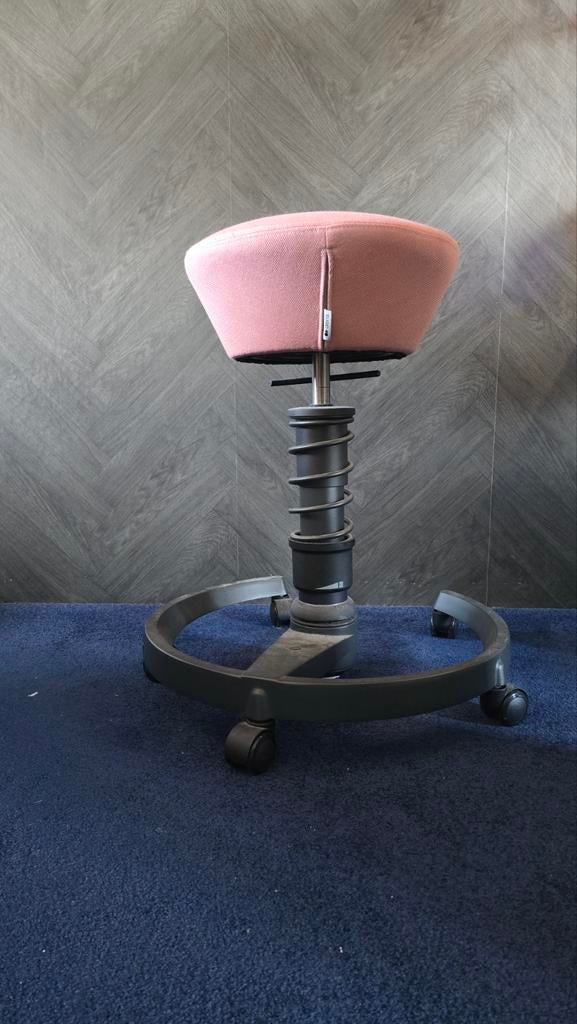 Aeris Swopper ergonomische kruk - Roze, Huis en Inrichting, Bureaustoelen, Ophalen