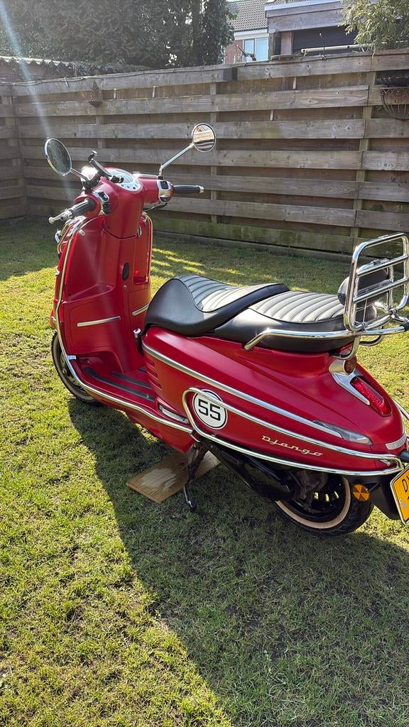 Peugeot django injectie bj2020, Fietsen en Brommers, Scooters | Peugeot, Ophalen, Zo goed als nieuw, Benzine, Overige modellen