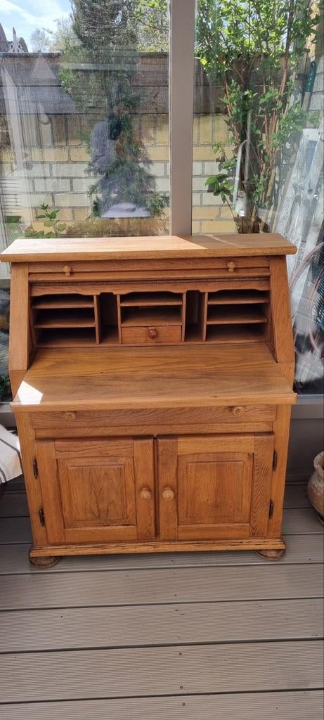 Eiken bureau gratis af te halen, Ophalen, Gebruikt