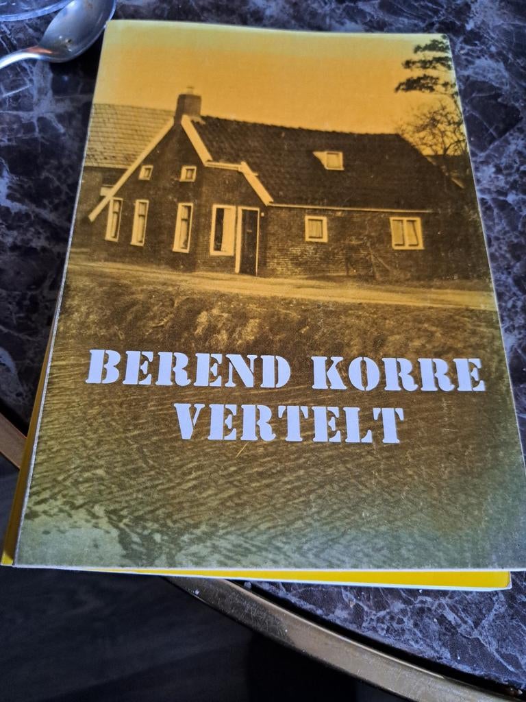 Berend Korre Vertelt - Historisch Boekje, Ophalen of Verzenden, Gelezen, Berend Korre