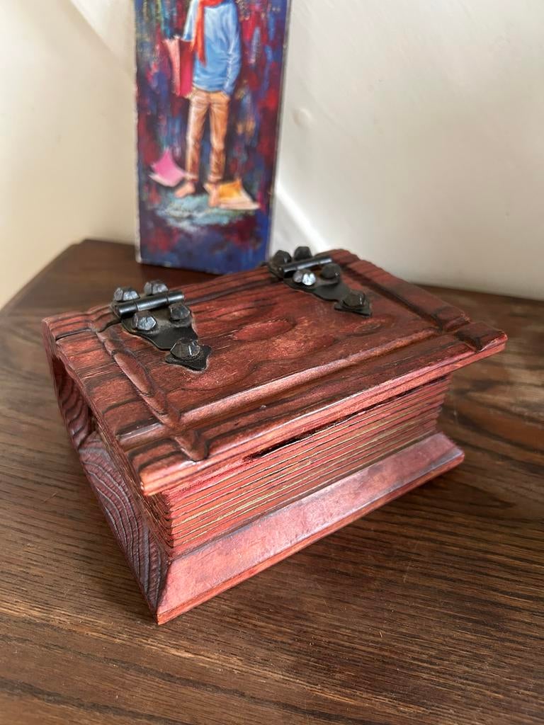 Vintage houten kistje in de vorm van een boek, Ophalen of Verzenden, Huis en Inrichting