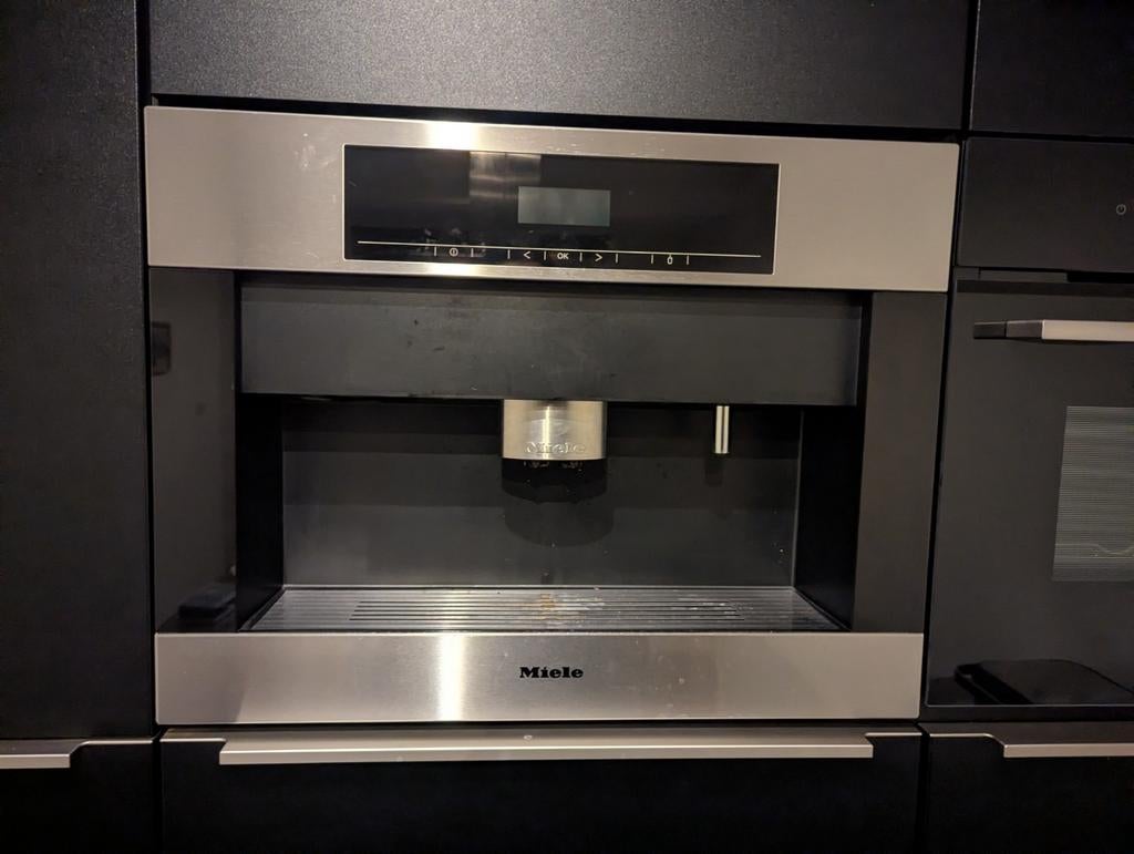T.e.a.b. Miele CVA 5065 inbouw koffiemachine, Witgoed en Apparatuur, Koffiezetapparaten, Ophalen