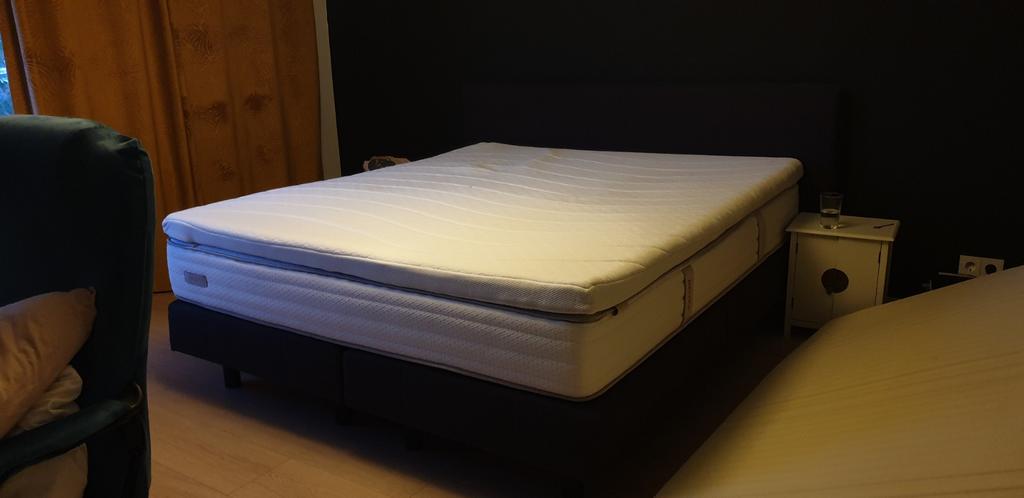 Wellpur Nasa schuim topmatras 180x200cm - Zo goed als nieuw, Ophalen, Tweepersoons, Zo goed als nieuw, Matras
