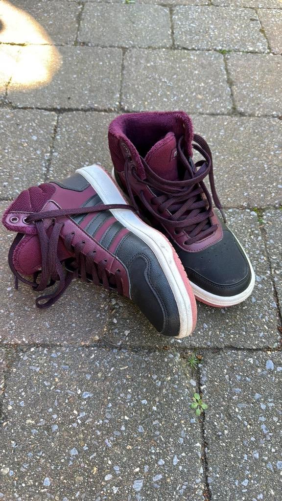 Adidas Sneakers/schoenen zwart paars halfhoog dames 39,5, Kleding | Dames, Schoenen, Zwart, Ophalen of Verzenden, Sneakers of Gympen