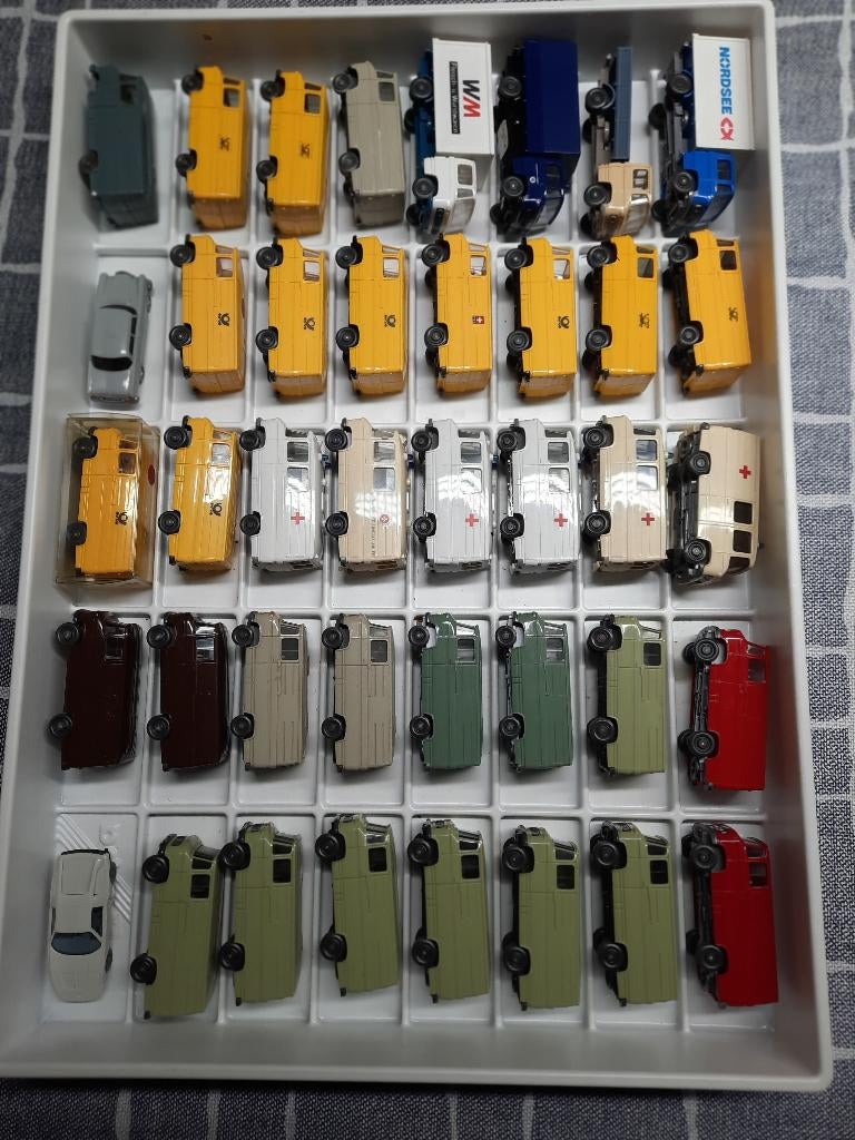 Wiking. Mercedes busjes.  8 euro per stuk. OP = OP, Hobby en Vrije tijd, Modelauto's | 1:87, Ophalen of Verzenden, Nieuw, Bus of Vrachtwagen
