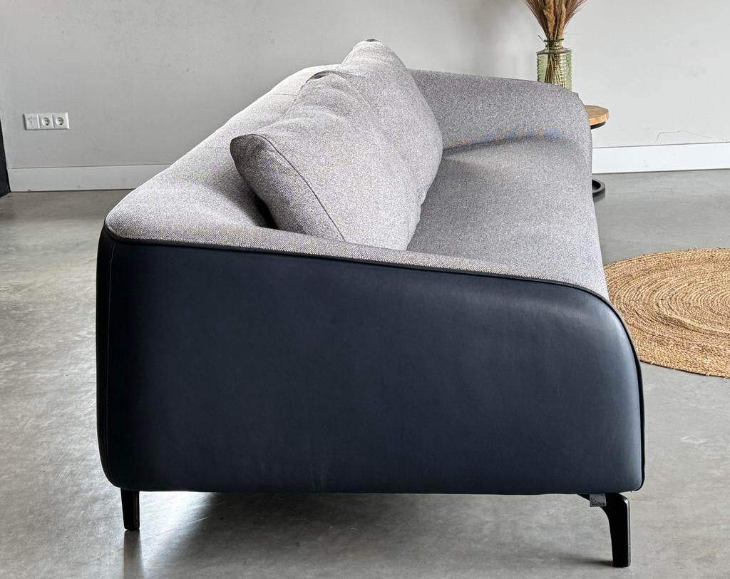 Leolux Elias -  Als Nieuw. - 245 cm, Huis en Inrichting, Leolux, Leolux, Leolux jori pode gelderland, Driepersoons