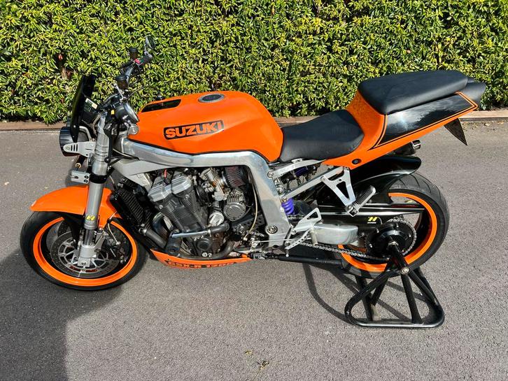 Unieke Suzuki GSXR - Custom Oranje Sportmotor, Motoren, Motoren | Suzuki, Particulier, Super Sport, meer dan 35 kW, 4 cilinders