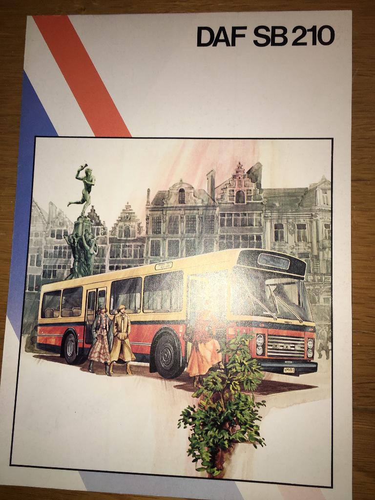 2x DAF Bus TB163 Bova + SB210 Van Hool brochures folders, Ophalen of Verzenden, Zo goed als nieuw, Overige merken