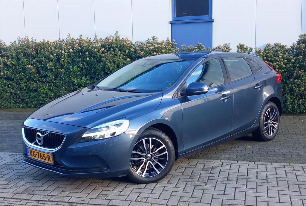 VOLVO V40 2.0 D2 120PK Kinetic Navigatie, Auto's, Voorwielaandrijving, Gebruikt, 4 cilinders, 1969 cc