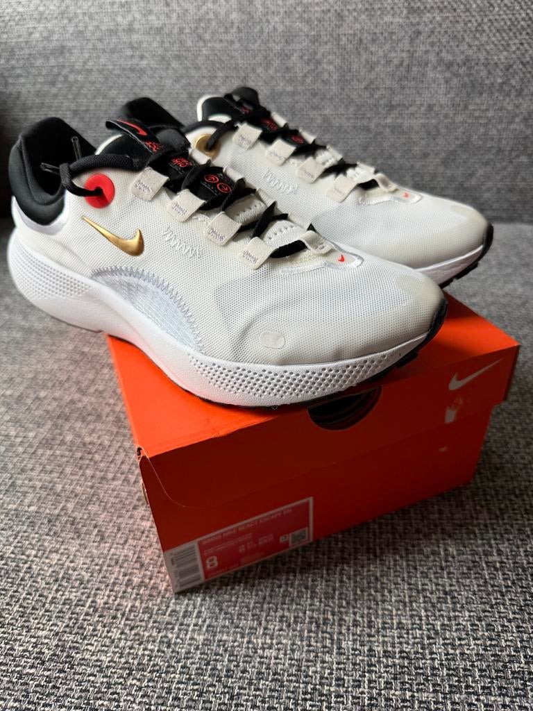 Nike React Escape RN maat 39, Kleding | Dames, Schoenen, Wit, Nieuw, Ophalen of Verzenden, Sneakers of Gympen