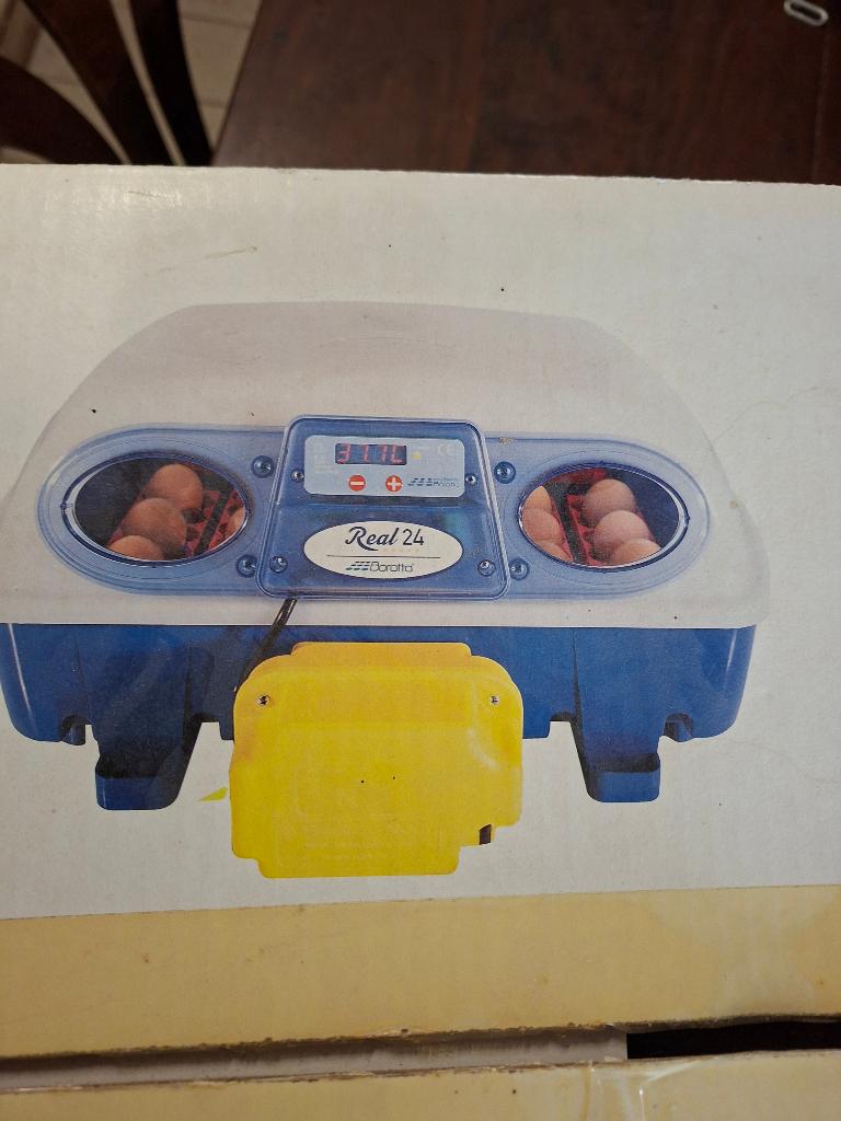 Broedmachine en warmtelampen, Dieren en Toebehoren, Pluimvee | Toebehoren, Ophalen, Zo goed als nieuw, Broedmachine