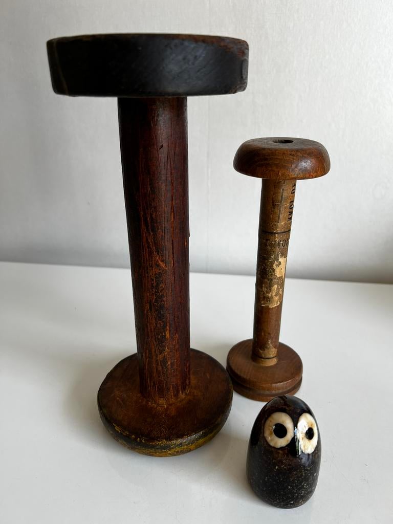 2 Vintage Hout Hoed Helm Standaard Klos Display Art Deco 40s, Antiek en Kunst, Ophalen of Verzenden