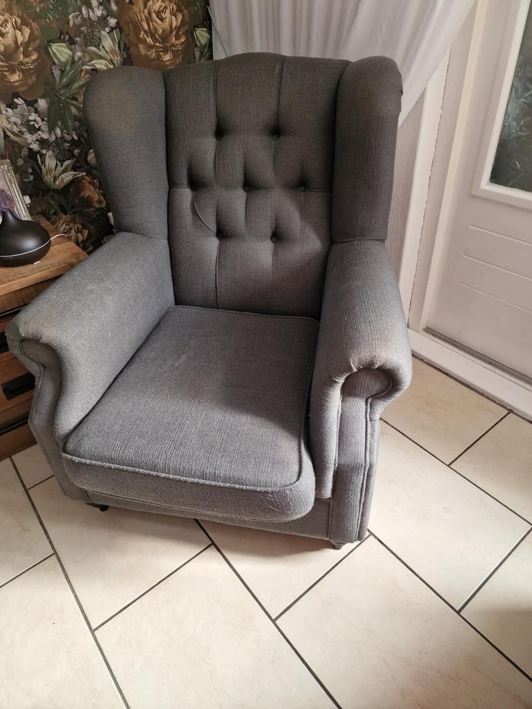 Grijze stoel, Ophalen, 75 tot 100 cm, 50 tot 75 cm