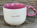 Hema mok 'cosy vibes' met hartjesoor, 480 ml, Ophalen of Verzenden, Zo goed als nieuw