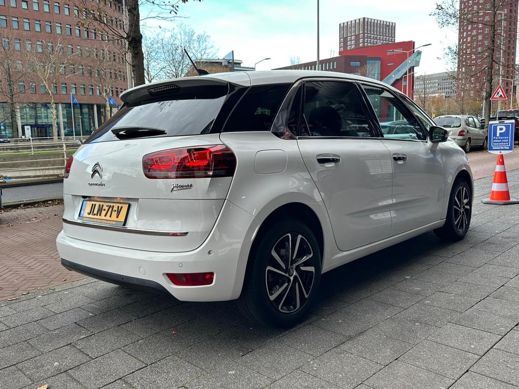 Citroen C4 PICASSO 1.2 PureTech Shine Automaat Leer Navi Cam, Auto's, Citroën, Gebruikt, 1199 cc, 1470 kg, Leder en Stof