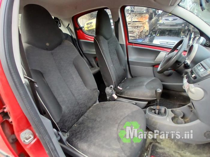 Veiligheidsgordel rechts-voor van een Peugeot 107, Gebruikt, -, -, Ophalen of Verzenden