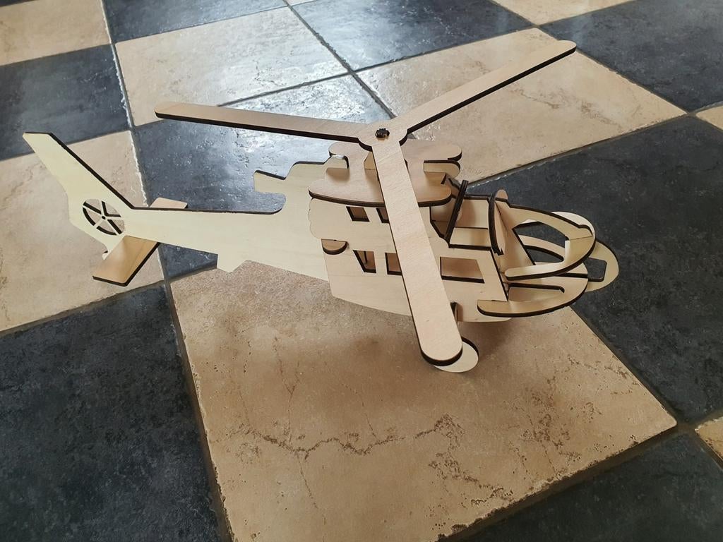 Houten helicopter, Ophalen