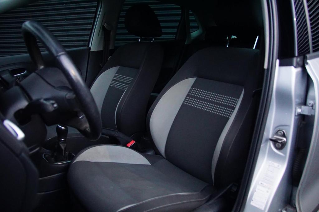 Volkswagen Polo 1.2-12V Comfrotline LIFE | Cruise | Navi | C, Auto's, Voorwielaandrijving, Zwart, 1198 cc, Bedrijf