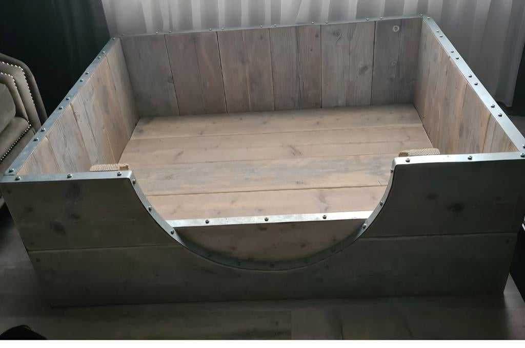 Werpkist, Dieren en Toebehoren, Ophalen, Zo goed als nieuw, Overige