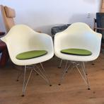 2 Vitra DAR stoel stoelen Eames plastic chair wit groen, Gebruikt, Wit, Ophalen of Verzenden, Nvt