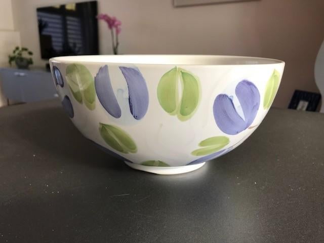 Porseleinen fruitschaal doorsnede 23,8 cm nog helemaal heel!, Huis en Inrichting, Woonaccessoires | Schalen en Manden, Porselein of Keramiek