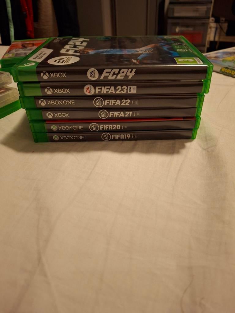 Fifa 19 t/m 24 voor de xbox one, Online, Ophalen of Verzenden, Zo goed als nieuw, Sport