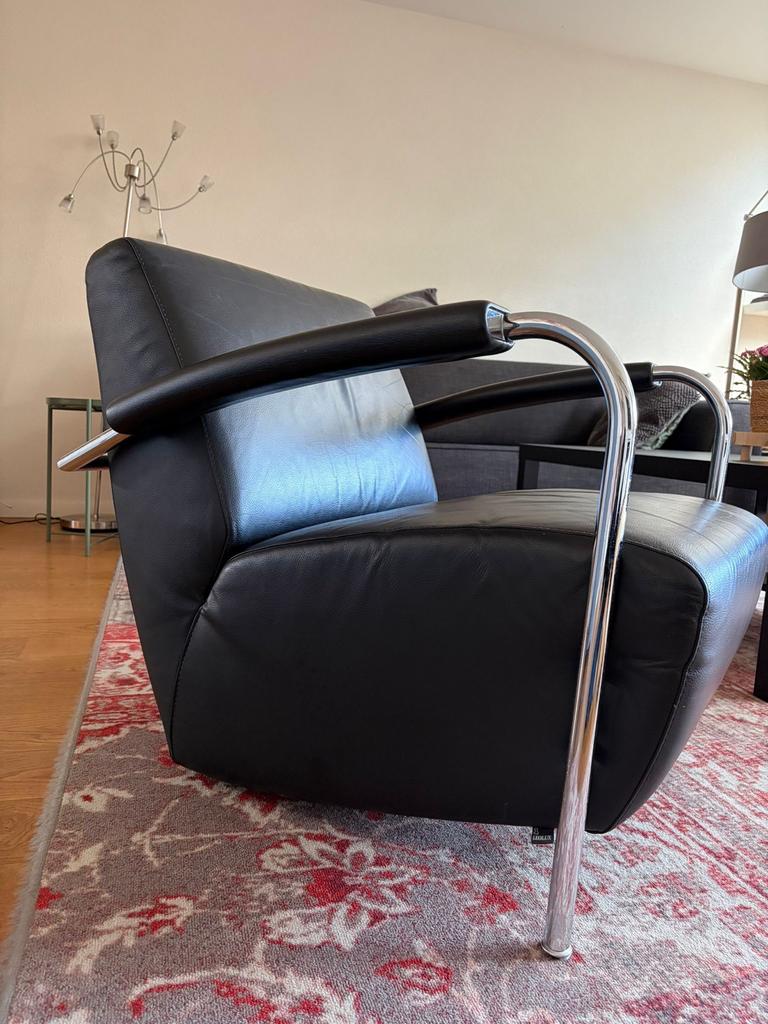 Leolux Scylla fauteuil in zwart Senso leer, Huis en Inrichting, Fauteuils, Ophalen, Gebruikt, Leer, 75 tot 100 cm