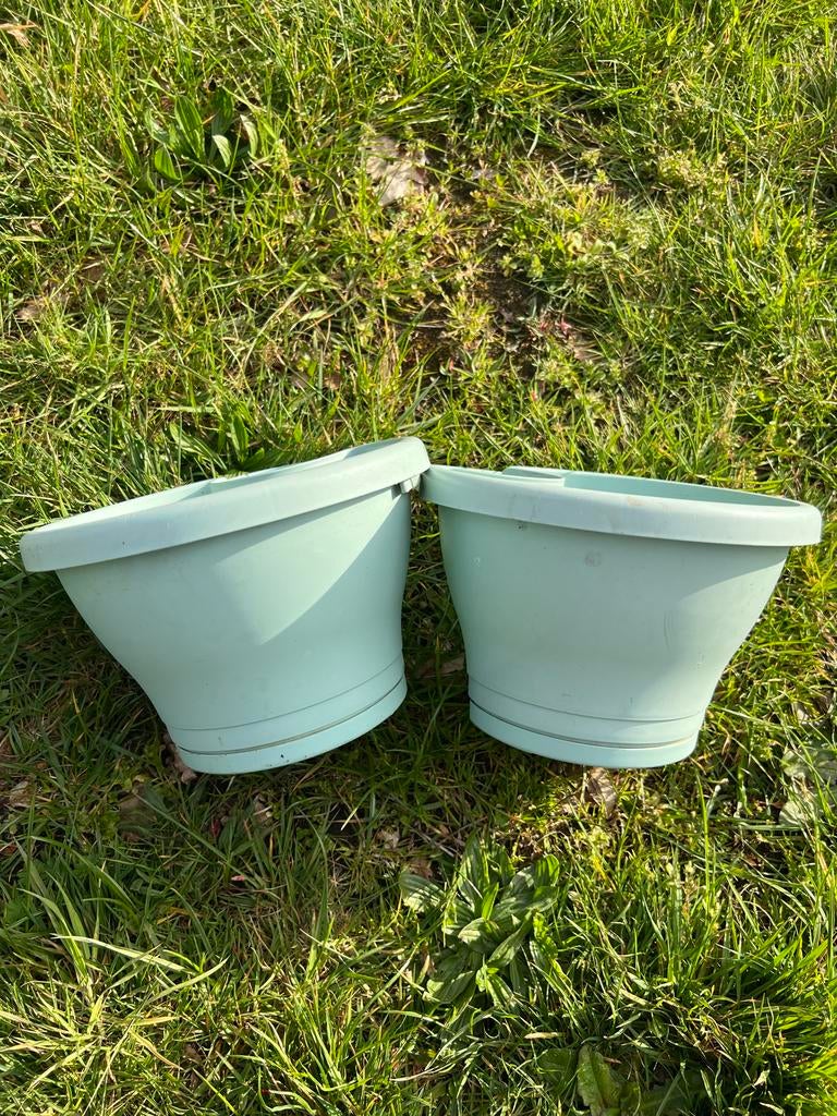 Set van 2 Elho regenpijp plantenbakken mintgroen, Kunststof, Gebruikt, Minder dan 30 cm, Minder dan 60 cm