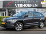 Skoda Karoq 1.5 TSI ACT Business Edition - AUTOMAAT - PARKEE, 4 cilinders, 150 pk, Leder en Stof, Zwart