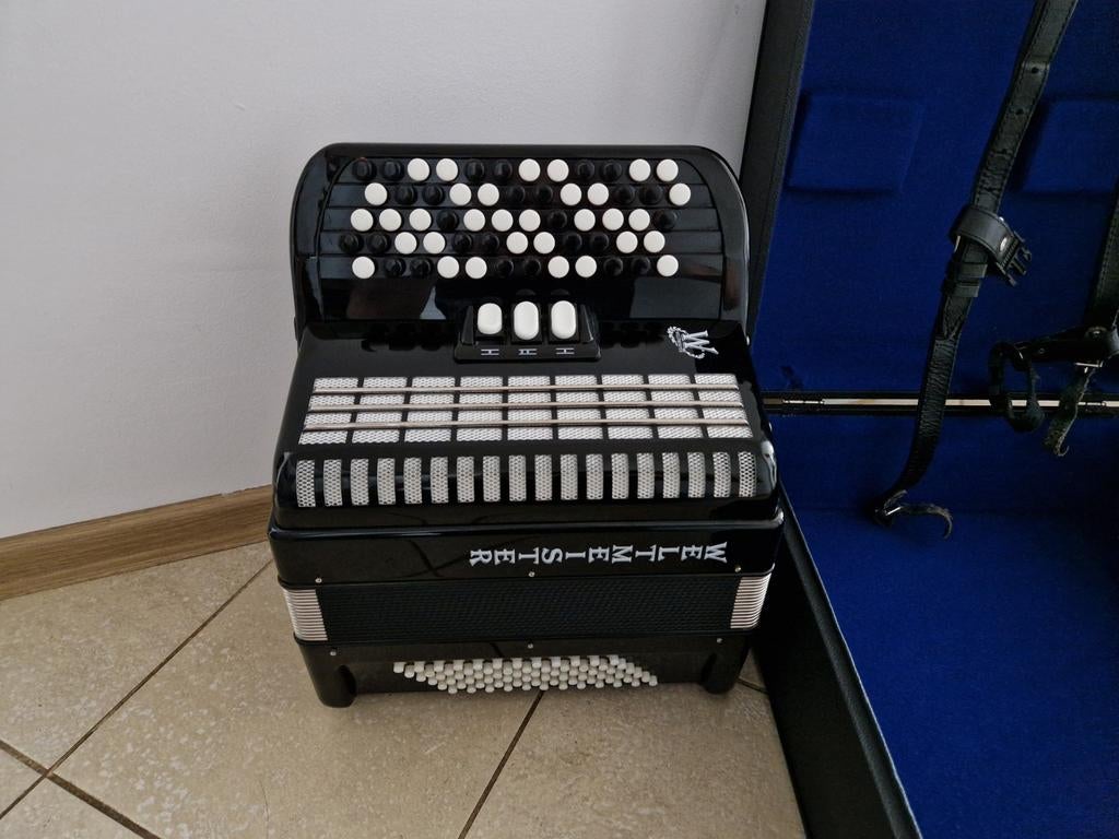 Weltmeister Accordeon - Zo goed als nieuw,, Muziek en Instrumenten, Accordeons, Overige formaten, Met koffer, Zo goed als nieuw