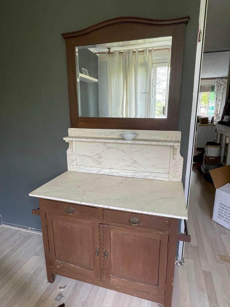 Antieke wastafel met marmeren blad en spiegel, Antiek en Kunst, Ophalen, Rechthoekig, 100 tot 150 cm, 150 tot 200 cm