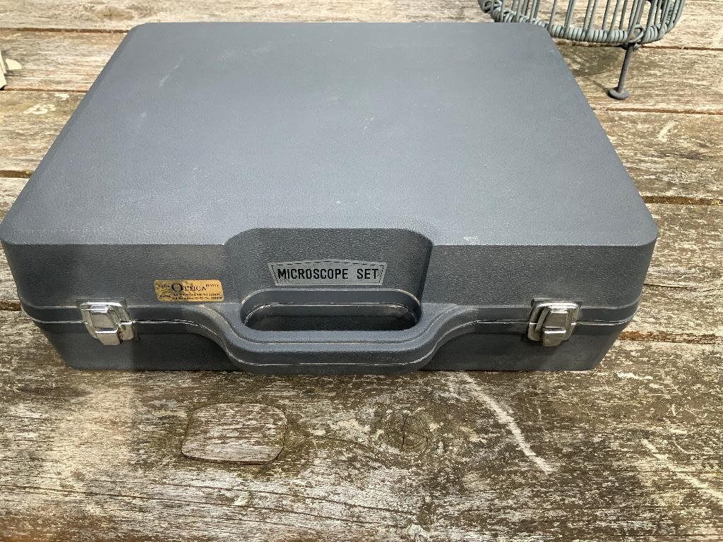 Complete Microscoopset in koffer, Audio, Tv en Foto, Optische apparatuur | Microscopen, Ophalen, Zo goed als nieuw, Minder dan 400x