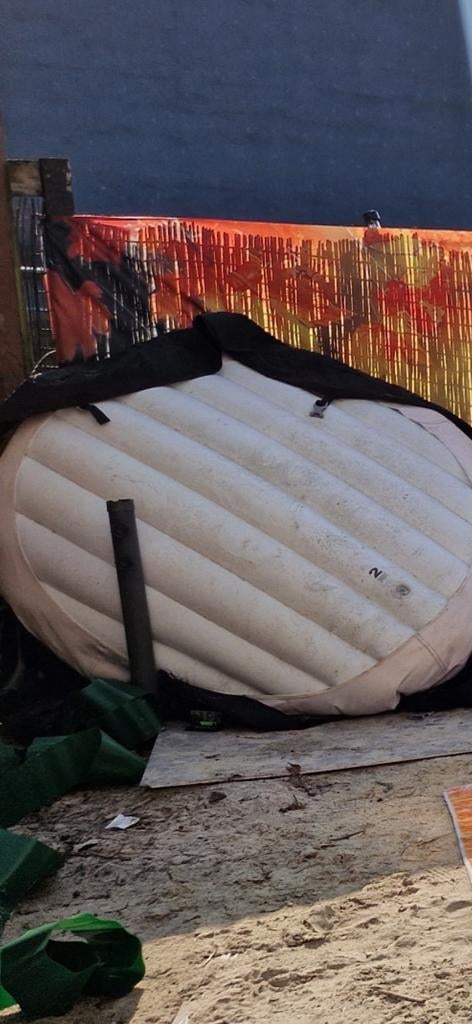 Opblaasbare jacuzzi/spa deksel m hoes 180 diameter- Gebruikt, Ophalen of Verzenden, Gebruikt, Opblaasbaar
