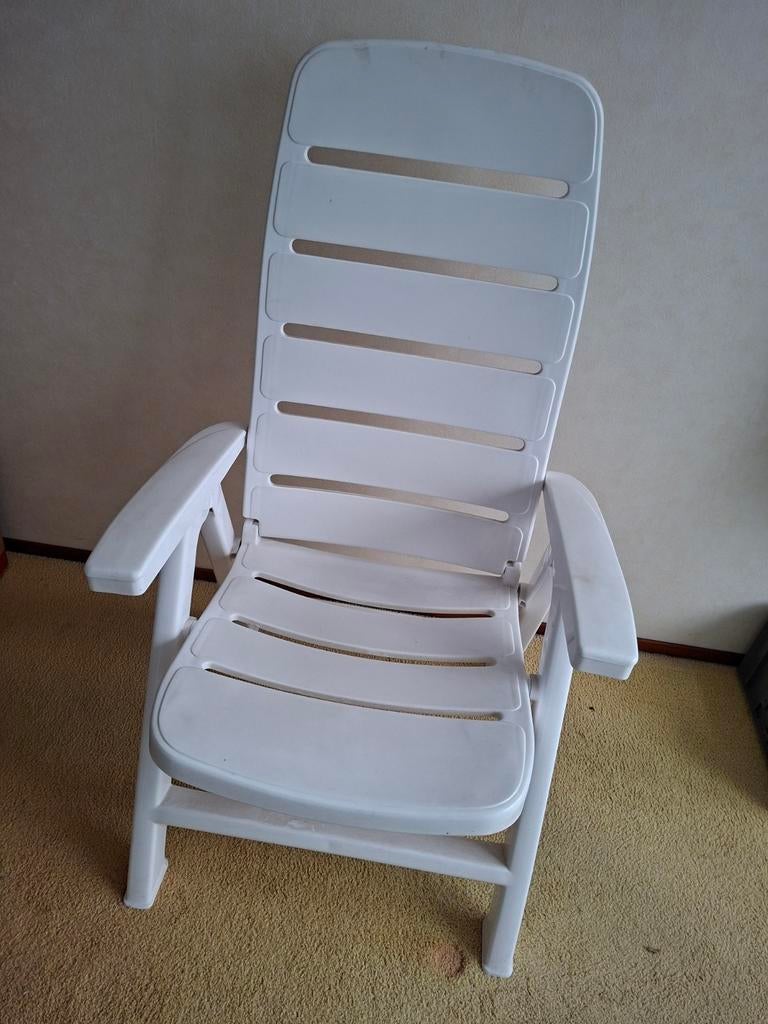 2 verstelbare tuinstoelen van kunststof - Z.G.A.N., Ophalen, Zo goed als nieuw, Kunststof, Verstelbaar