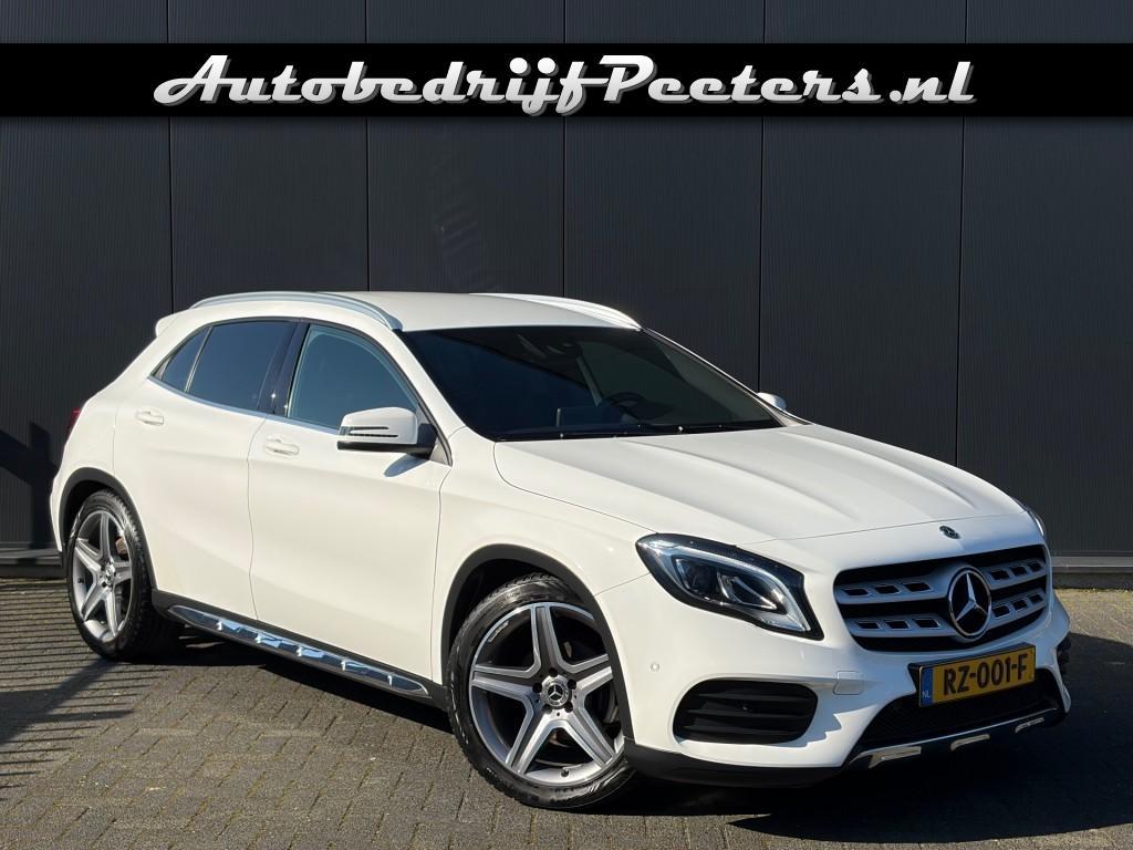 Mercedes-benz GLA-KLASSE GLA 180 AMG Line LED Leder Navi Cam, Auto's, Gebruikt, Euro 6, 4 cilinders, 715 kg