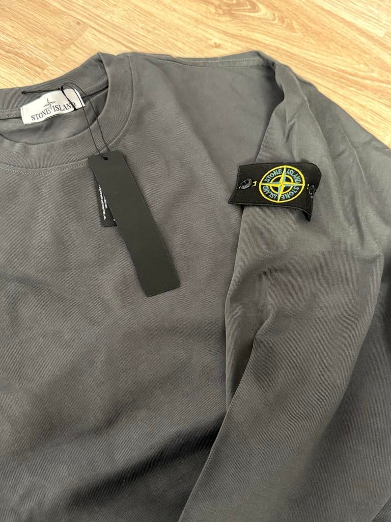 Stone Island Sweatshirt (Maat M) - Nieuw met labels, Ophalen of Verzenden, Nieuw, Maat 48/50 (M), Grijs