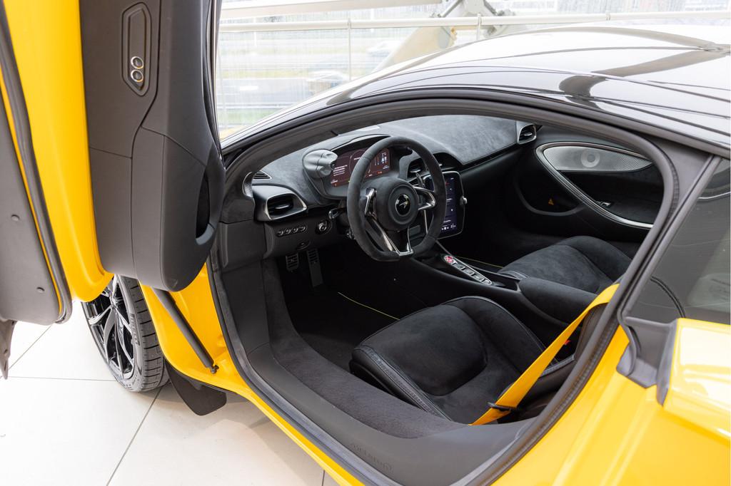 McLaren Artura 3.0 V6 Plug-in | 700pk | Volcano Yellow | Bla, Auto's, McLaren, Gebruikt, Alcantara, Bedrijf, Adaptive Cruise Control