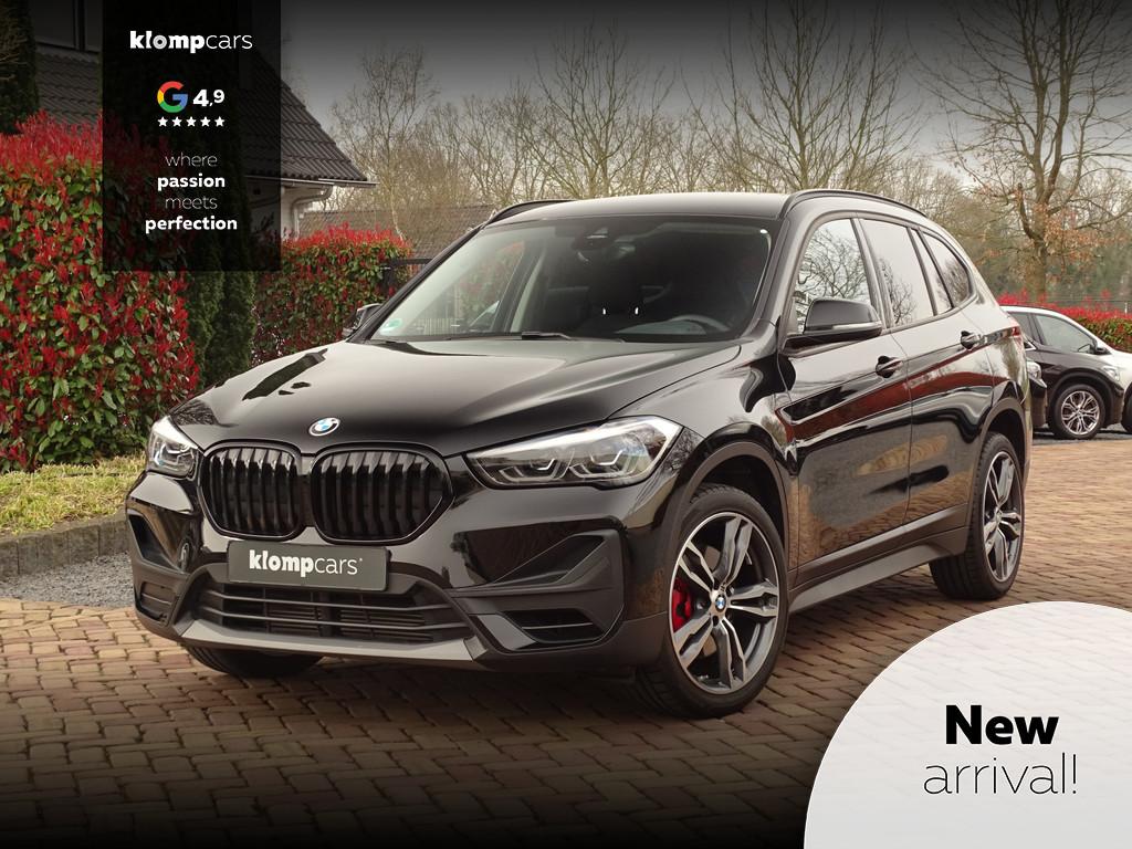 BMW X1 sDrive20i Sportif | All-Black | Uniek | Custom | 19 i, Auto's, BMW, Bedrijf, Te koop, X1, ABS, Airbags, Airconditioning