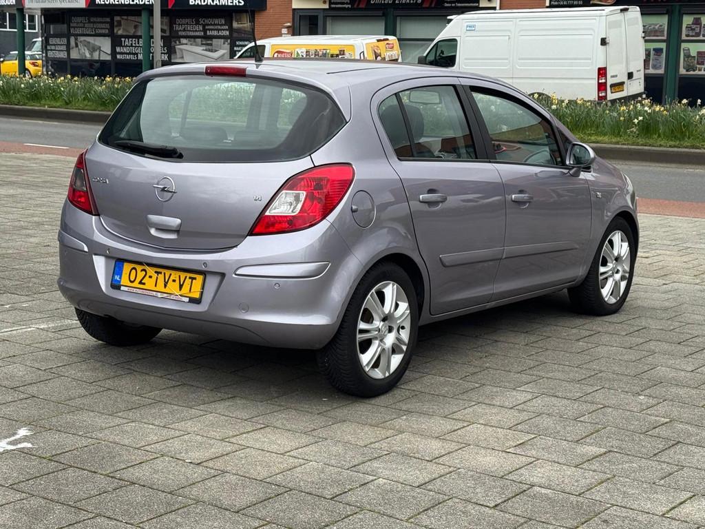 Opel Corsa 1.4-16V Cosmo,airco, parkeersensoren, km nap,alum, Auto's, Opel, Voorwielaandrijving, 1063 kg, Gebruikt, 49 €/maand