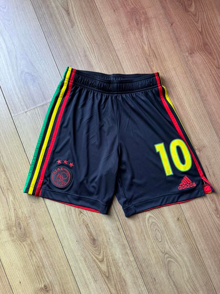 Voetbalbroekje ajax x bob marley three little birds, Kleding | Heren, Ophalen of Verzenden, Zo goed als nieuw, Rood, Voetbal